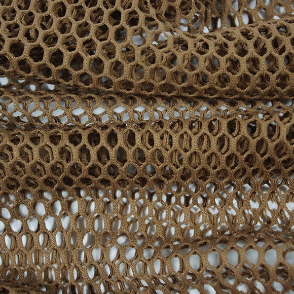 👙NET COVERUP   $25 - Picture 4 of 4